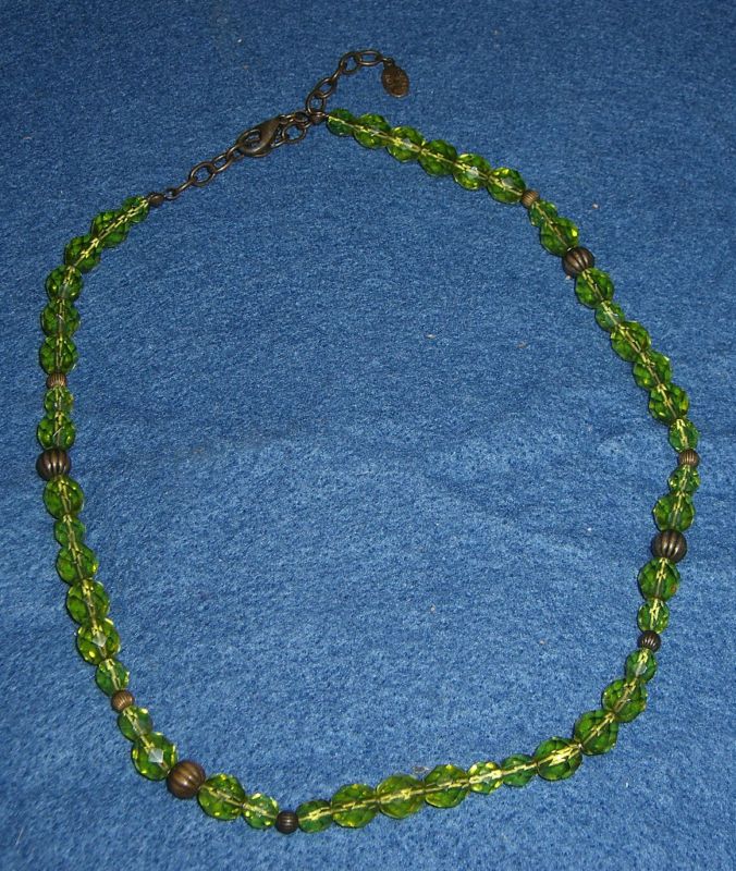 ROBERT ROSE Necklace 16 Green Glass Beads w/signed tag  
