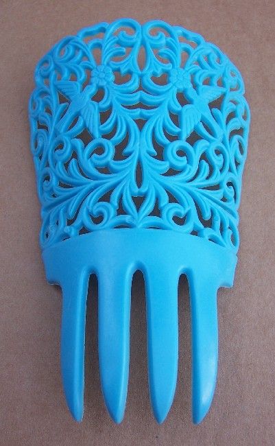 NEW BLUE SPANISH PEINETA OR MANTILLA COMB WITH PRETTY OPENWORK DESIGN