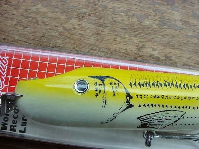   Wooden 8 Big Game Pikie Minno~Yellow~Minnow Lure Bait Fishing  