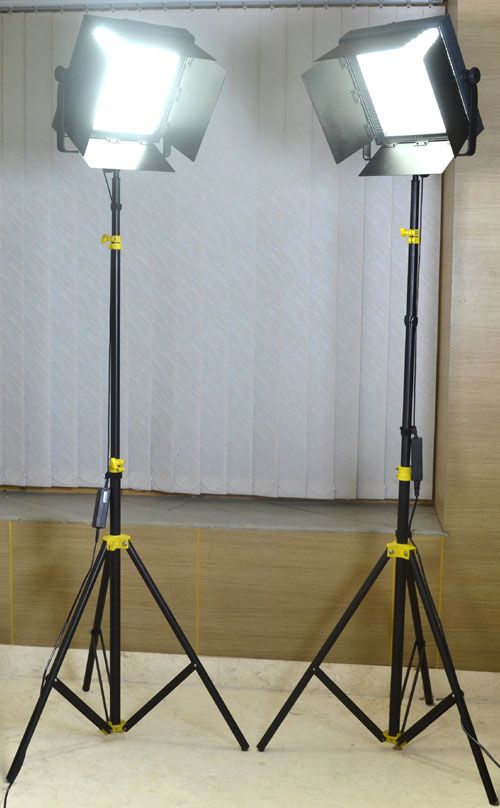 Studio Light Kit 2pc 1000 led light with Barn Doors Stand Gel Filters 