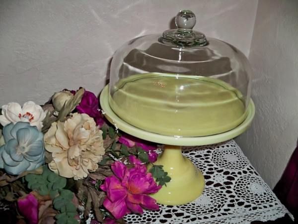 12 Butter Cream Yellow Milk Pedestal Cake Stand Plate  