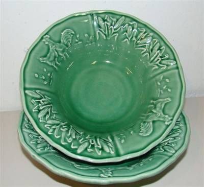 Bordallo Pinheiro Portugal Green Rooster & Chicks Coupe Soup Bowls 