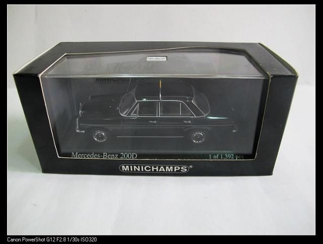 43 MINICHANPS MERCEDES BENZ 200D TAXI CAR MODEL  