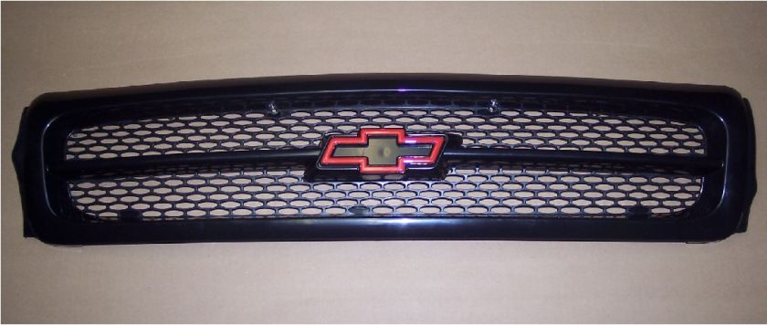 This includes the black rubber seals on the replacement grill as well