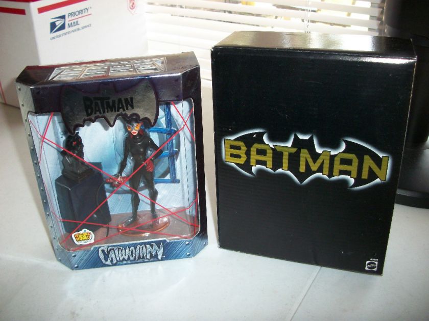 2005 MATTEL  WIZARD WORLD CHICAGO  THE BATMAN  CATWOMAN FIGURE 