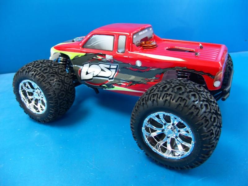 Team Losi LST XXL 1/8 Scale R/C RC Nitro Monster Truck DX3S 2.4GHz DSM 