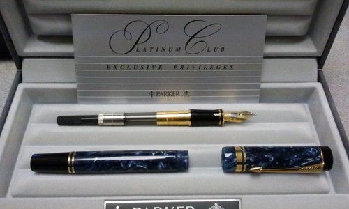 PARKER DUOFOLD INTERNATIONAL MARBLE BLUE FOUNTAIN PEN FINE POINT NEW 