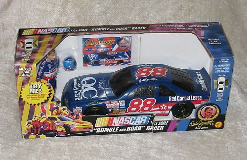 NASCAR Dale Jarrett #88 Rumble n Roar Racer 118 NRFB  