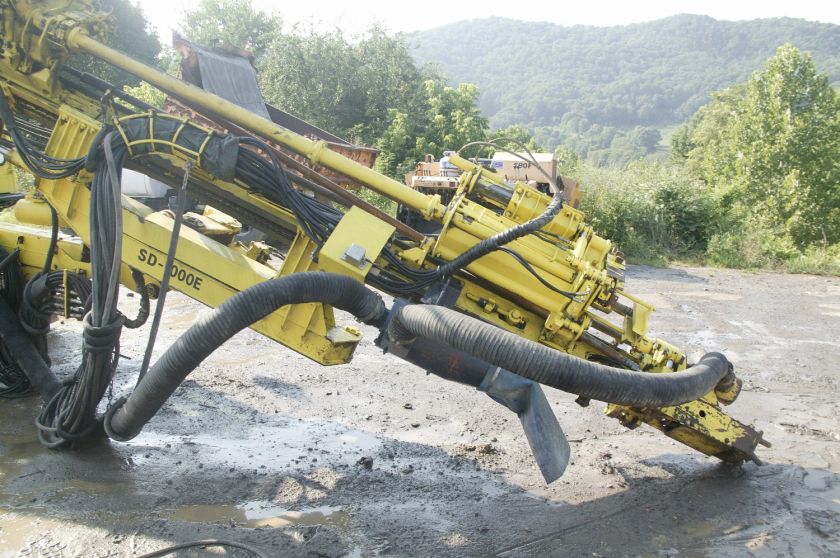 SOOSAN ROCK DRILL CUMMINS MOTOR ENCLOSED CAB  