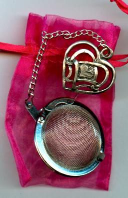 Celtic Heart Tea Infuser w/pouch Made in the USA  