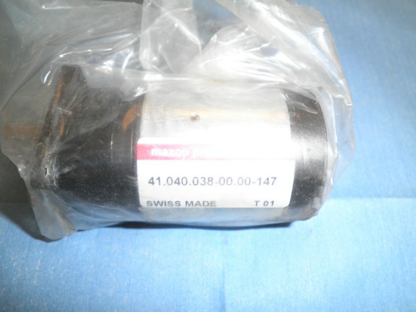 Maxon Precision Motors Model 41.040.038 00.00 147 DC Motor, 24 VDC 