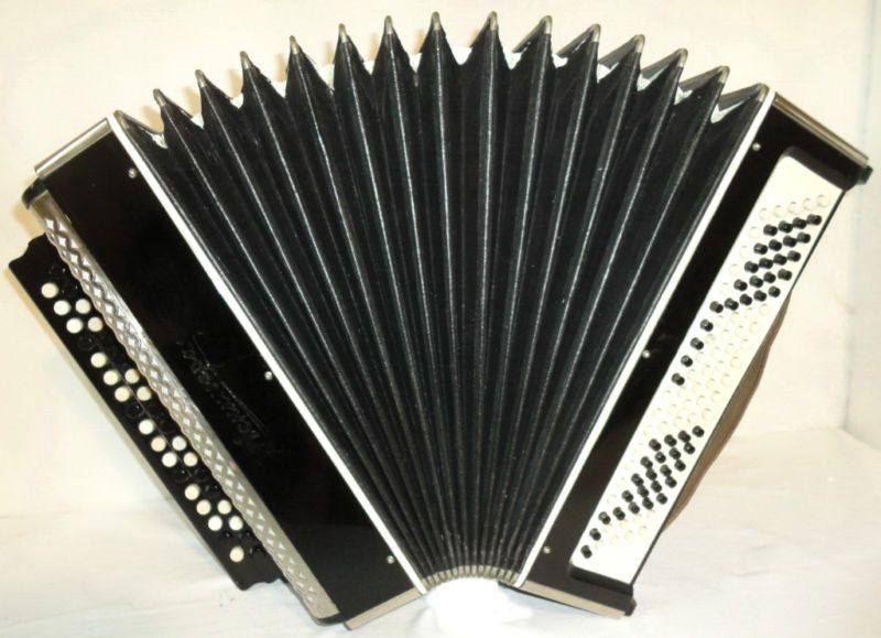 OLD Classic Russian Button ACCORDION BAYAN LENINGRAD  