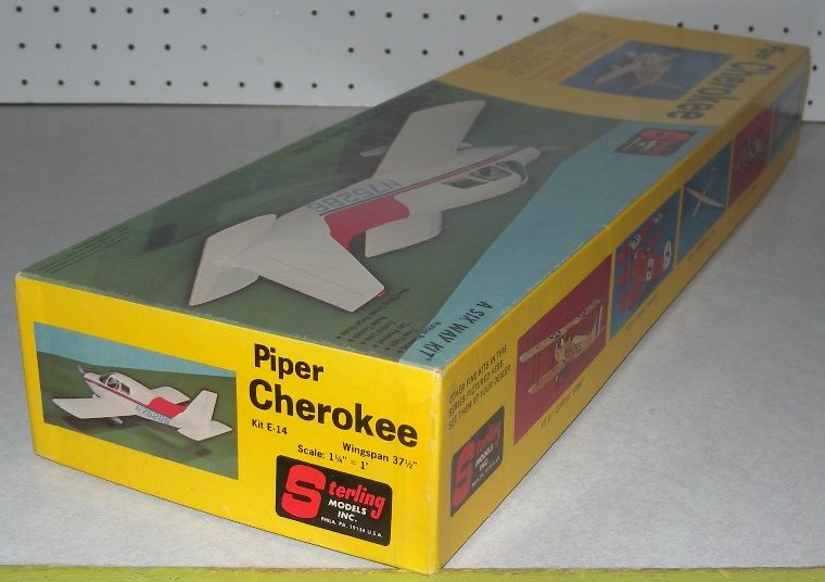   WS Sterling Piper Cherokee Balsa Flying Model Airplane Kit E 14 VTG