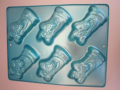 WILTON SCOOBY DOO CUPCAKE MINI CAKE COOKIE TREAT PAN MOLD   EXCELLENT 