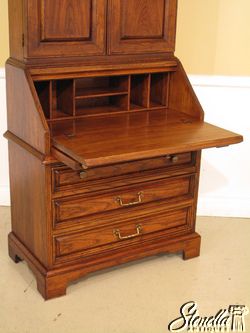 3156 THOMASVILLE 2pc. Oak Blind Door Secretary Desk  