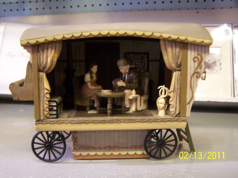 NIB The Wizard of Oz Music box  